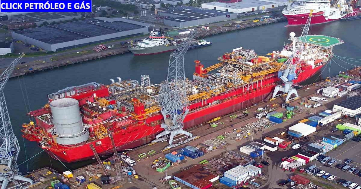 O FPSO de Atlanta já está chegando ao Brasil: Queiroz Galvão e Teekay