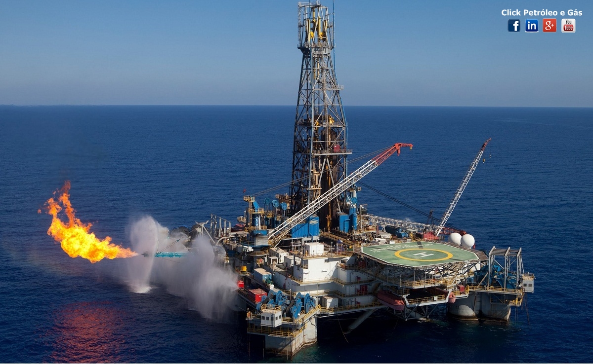 Duas offshore brasileiras estão contratando até o dia 20 para buscar plataforma no exterior
