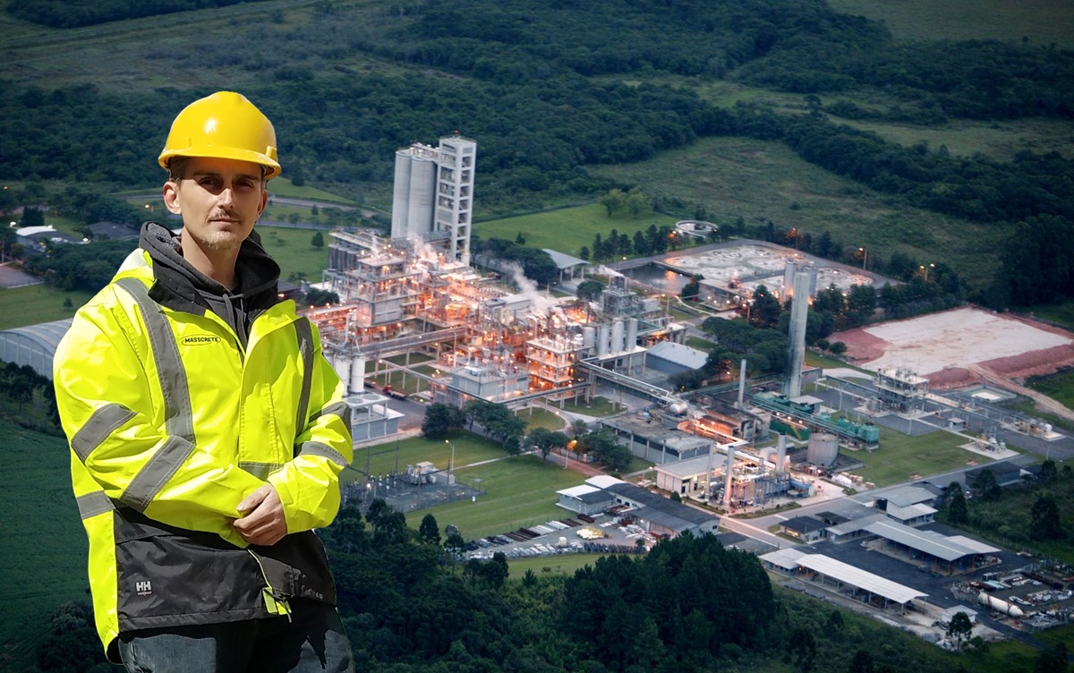 Todas são do segmento industrial em diversas localidades do Brasil, algumas inclusive estão arcando com os custos de alimentação e hospedagem para quem deseja se mudar