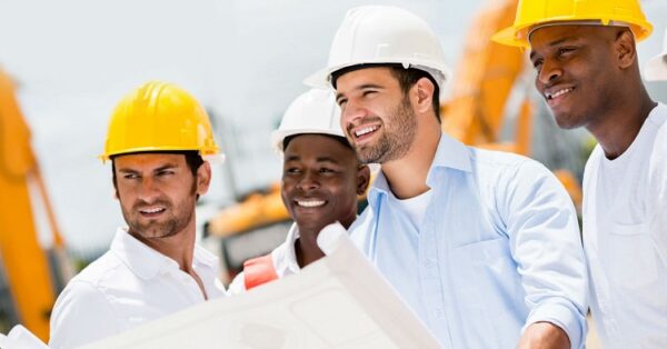 Empresas pelo pais seguem contratando profissionais da engenharia