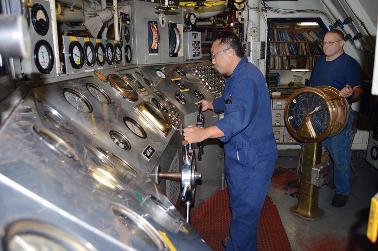 Vaga no setor marítimo para Condutor de Máquinas CDM