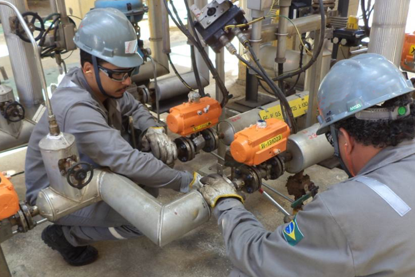 tecnicos obras megasteam empresa