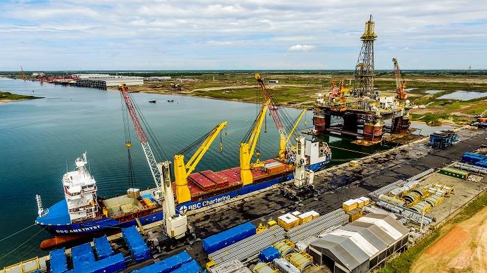Chegada turbina no T-MULT no Porto do Açú