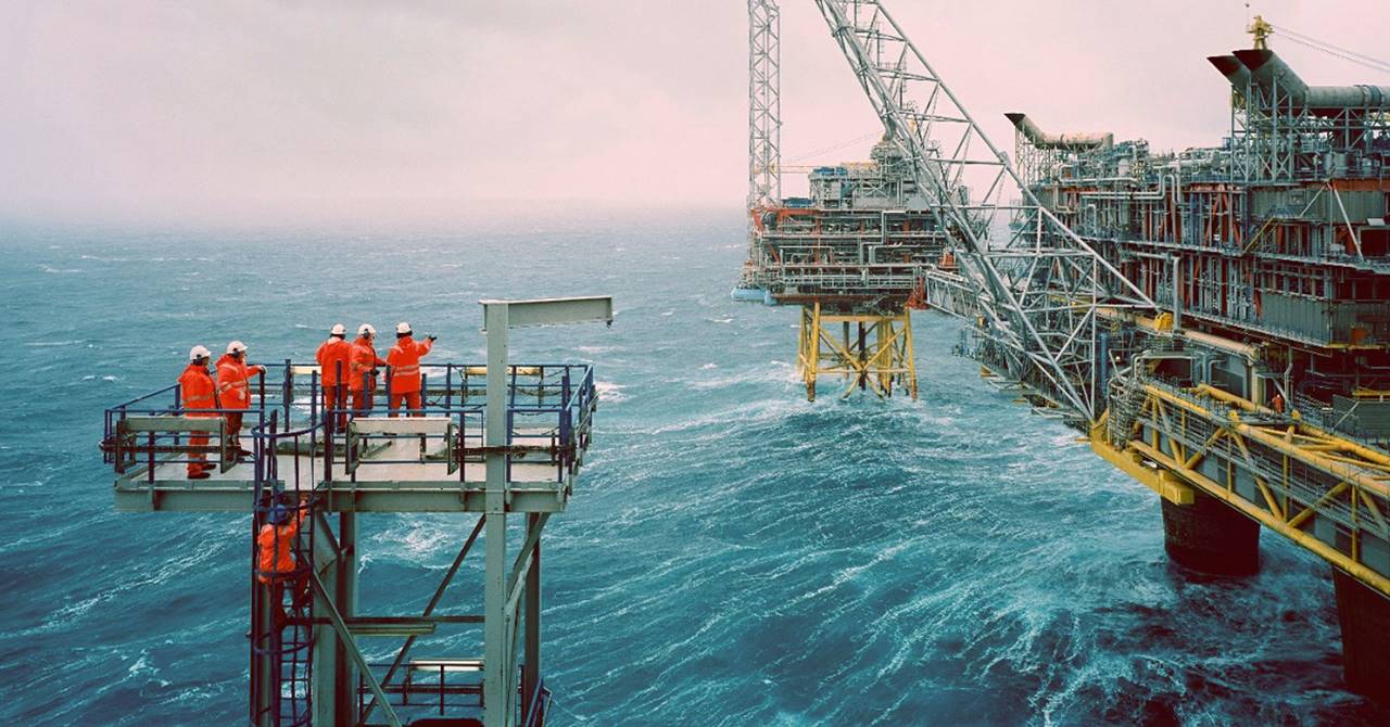 Parada de manutenção abre vagas na Elfe