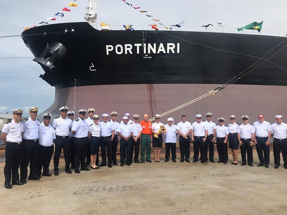 Traspetro navio aframax esteleiro AES PERNAMBUCO EAS ATLÂNICO SUL