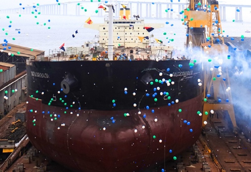 Estaleiros em negociação com o governo