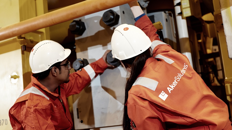 Aker Solutions, rio de janeiro, paraná, vagas, offshore, técnicos, engenheiros, estagiários