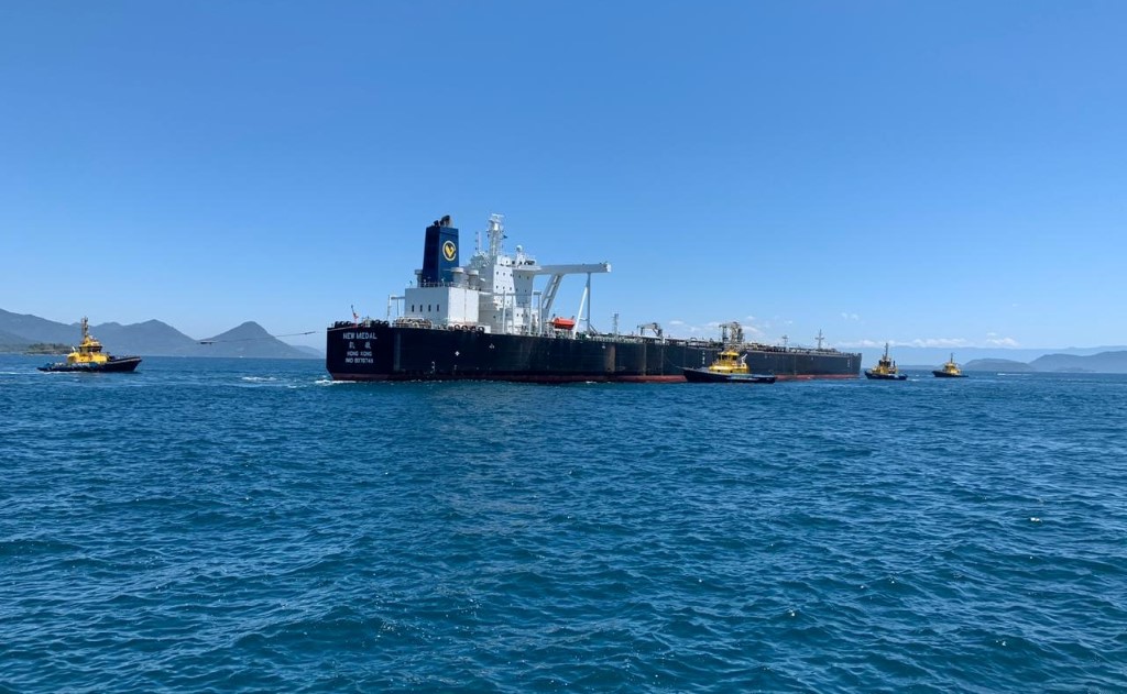 navio petróleo China Angra dos Reis