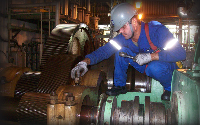 Vagas de emprego para Técnicos em Mecânia e Elétrica em indústria de Volta Redonda