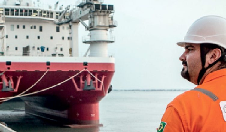 Vagas de emprego para atender setor de apoio marítimo offshore em Macaé