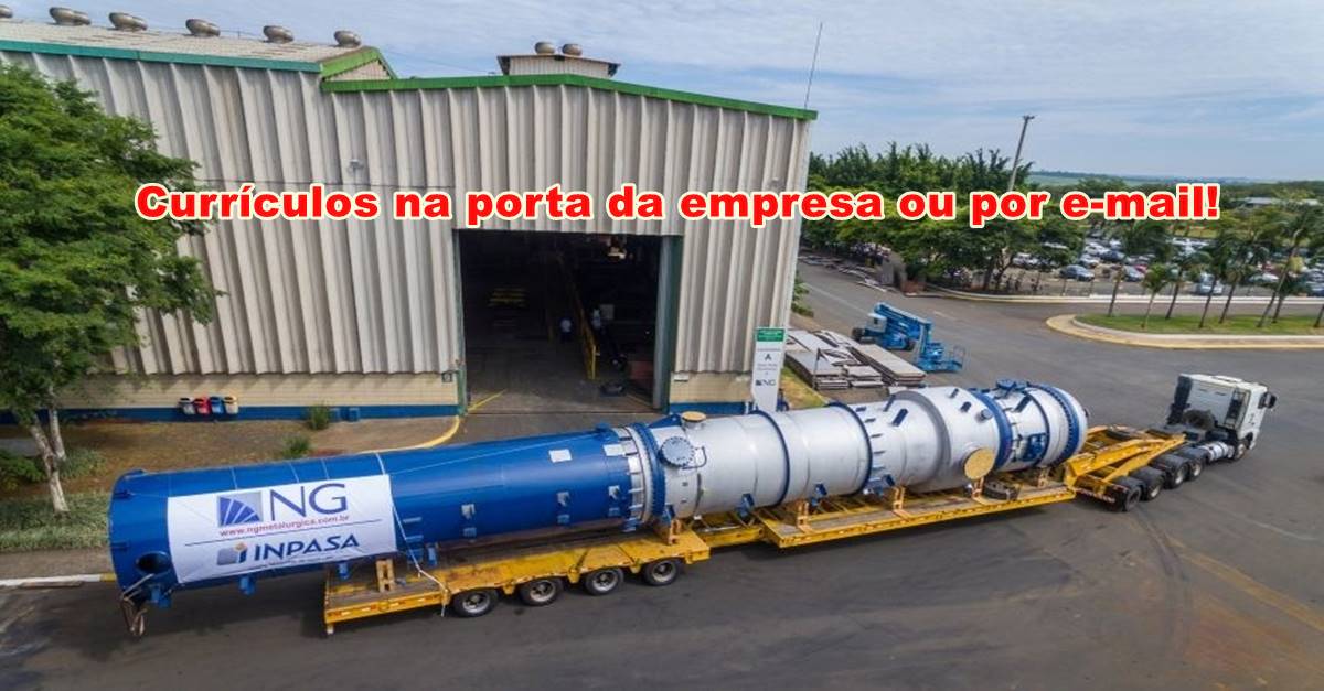 Grande processo seletivo com muitas vagas de emprego na NG Metalúrgica para Soldadores e Caldeireiros, currículos na porta da empresa