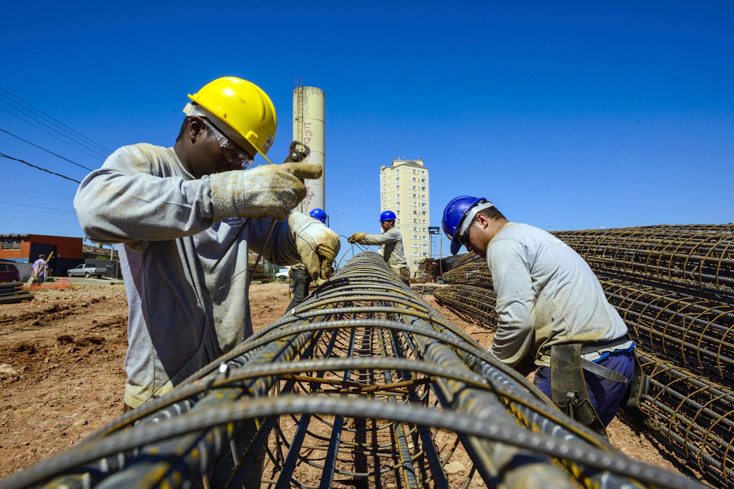 vagas de emprego, eletricista, mecânico, recrutamento e seleção