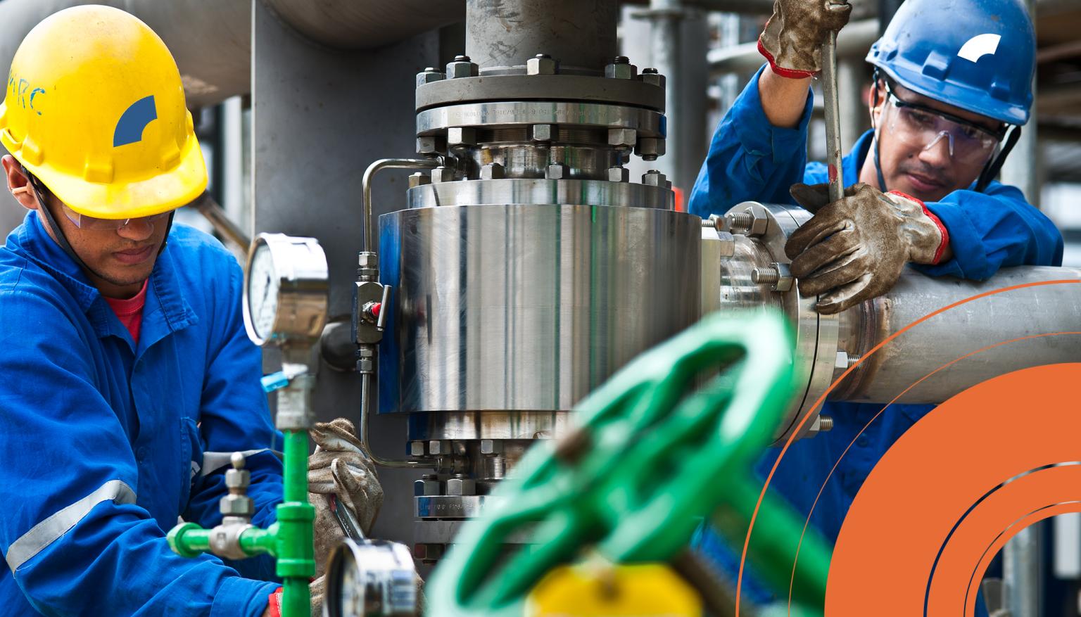 Na antiga base da UTC Engenharia em Macaé, a Heftos inicia cadastro de currículo em diversas funções para futuras vagas offshore