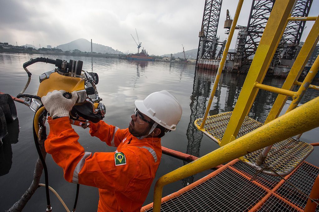 Vagas offshore são oferecidas para piloto e supervisor de ROV, para o Rio de Janeiro neste dia 28