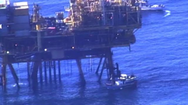 Pesca ilegal próxima à plataforma da Petrobras: IBAMA apreende embarcação devido ao risco de acidentes