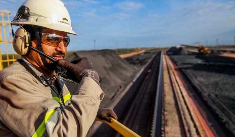 A Ferroport requisita técnico de inspeção mecânica e técnico de inspeção elétrica para atuar em São João da Barra