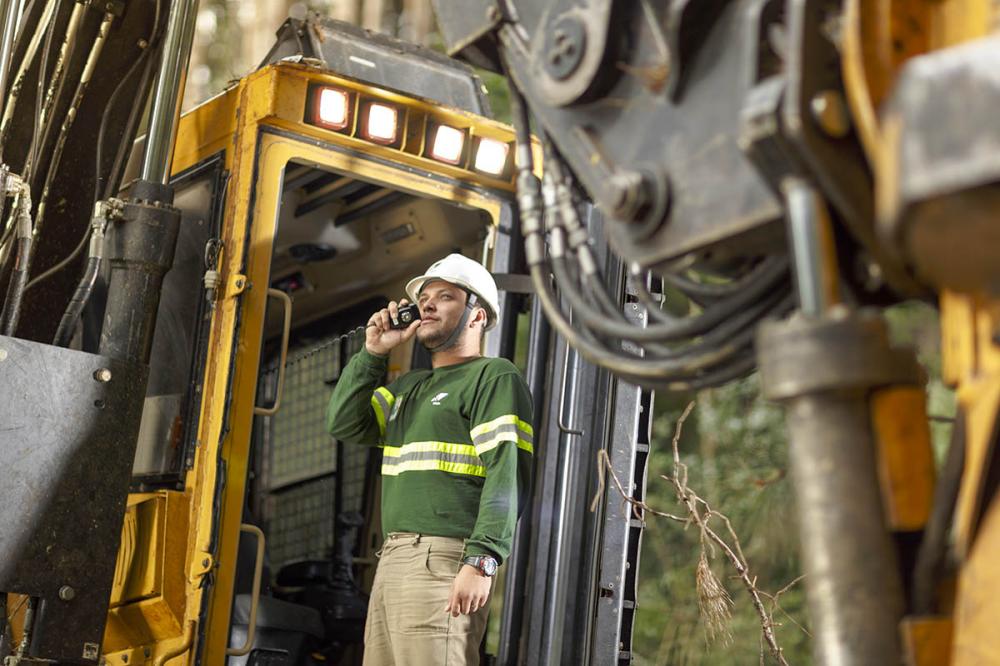 Fábrica da Klabin papel e celulose abre vagas para mecânico, operador, ajudante e mais para trabalhar no setor de manutenção industrial e outras áreas