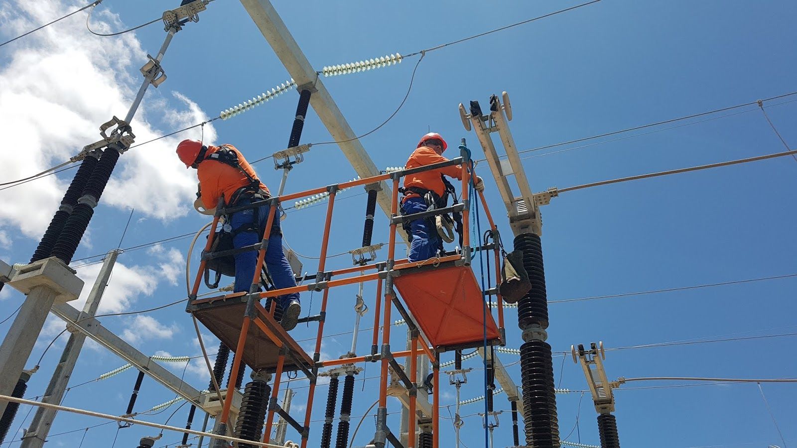 Vagas de emprego para eletricista, técnico, engenheiro, fiscal de obras e mais oportunidades abertas pela maior empresa privada de energia elétrica do Brasil