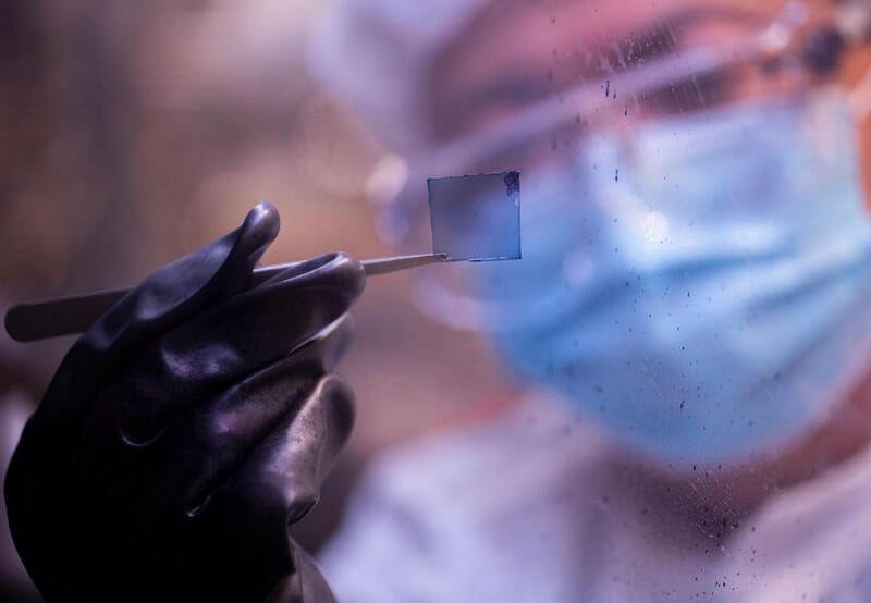 transparent solar cell