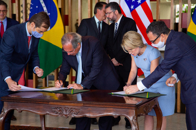 EUA investirá no Brasil 1 bilhão de dólares em projetos de óleo e gás, infraestrutura, mineração, reforma da usina nuclear Angra 1 e telecomunicação