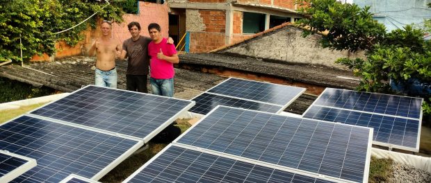 usina de energia solar em favela no rio