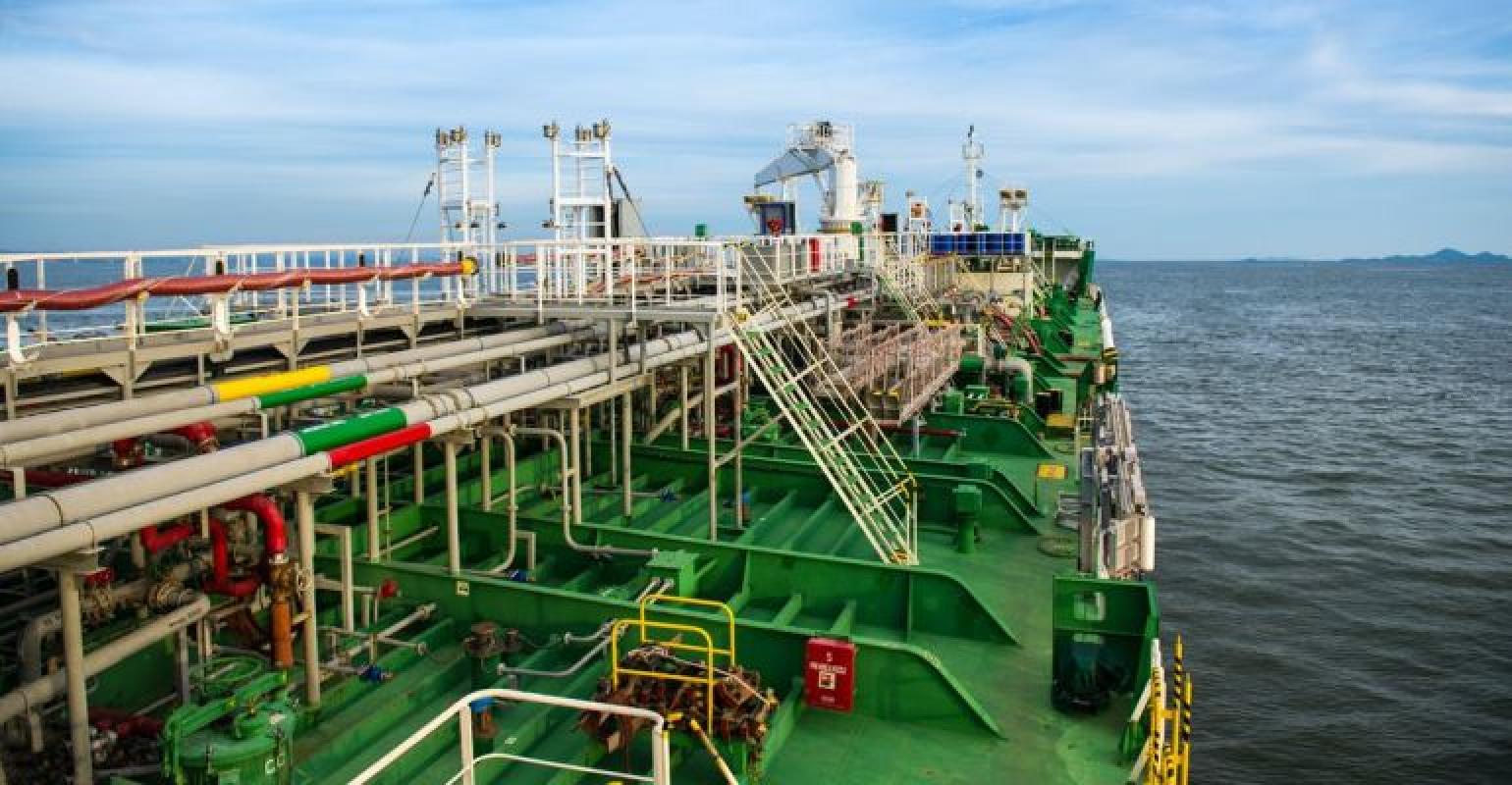 Bunker one - offshore - navio-tanque