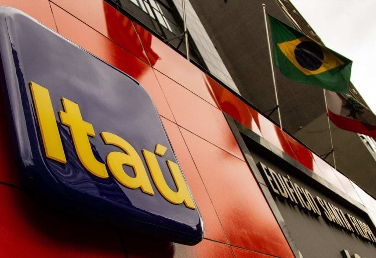 Carros elétricos - Itaú - aluguel