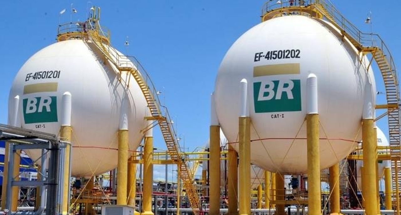 Petrobras - empréstimos - crise econômica