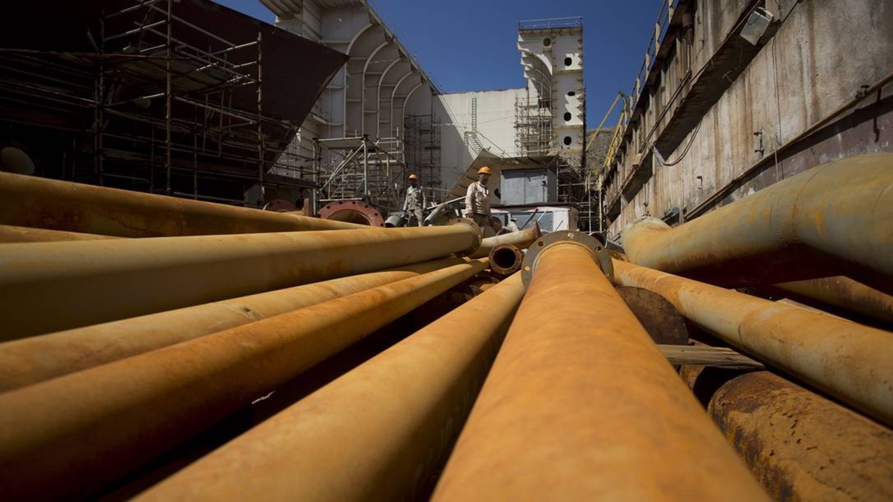 Emprego para brasileiros em projetos GNL na Itália e China