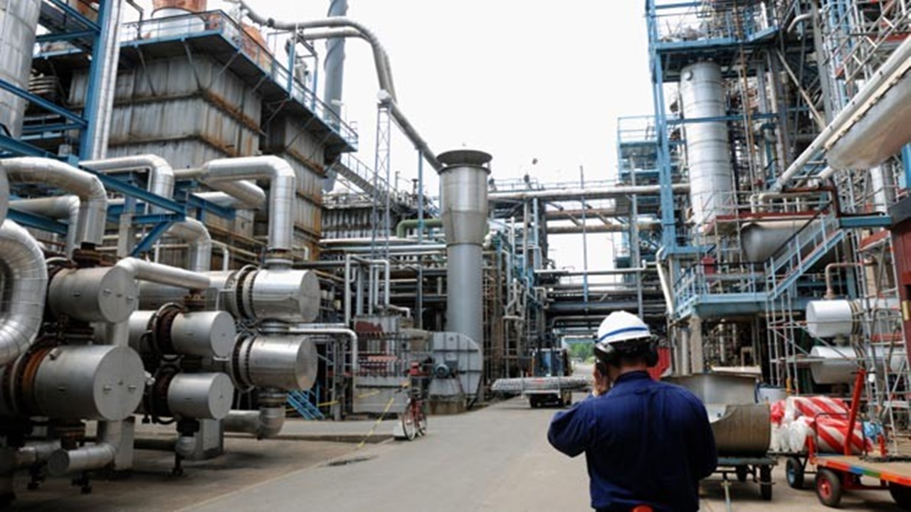 vagas: Empresa especialista em Montagens e Manutenção Industrial em São Paulo contrata encanador, mecânico, instrumentista, soldador e muito mais