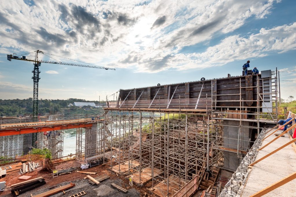 Usina, empregos, obras