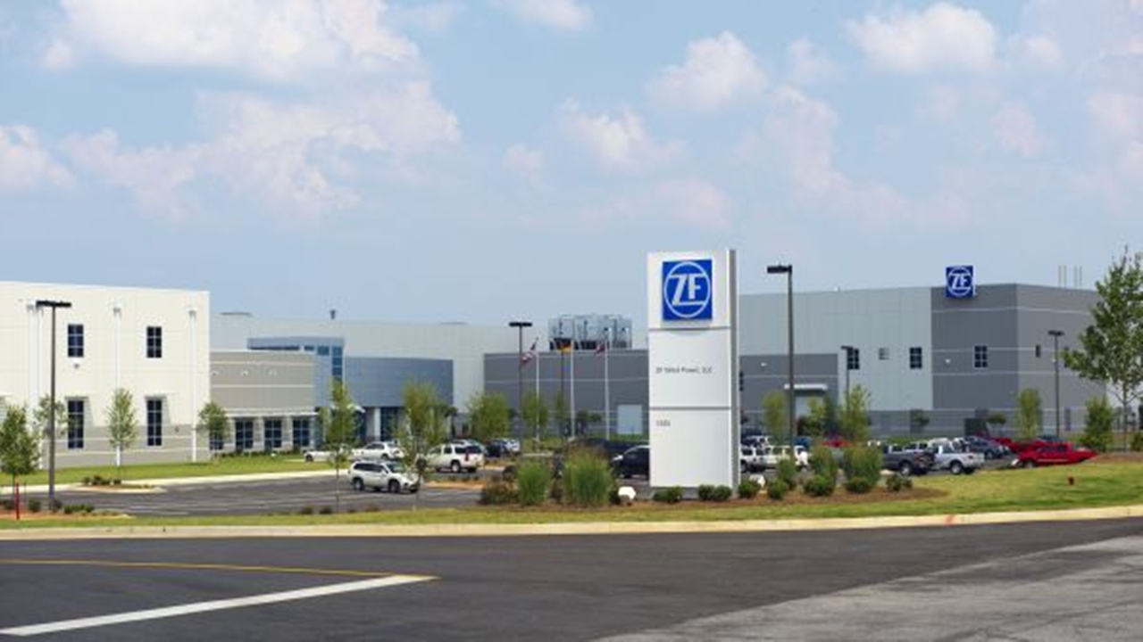 veículos elétricos - multinacional alemã - emprego - baterias - ZF - produção