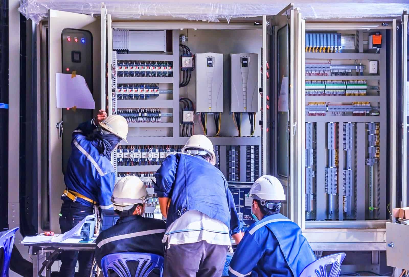 Eletricista, emprego, mecânico