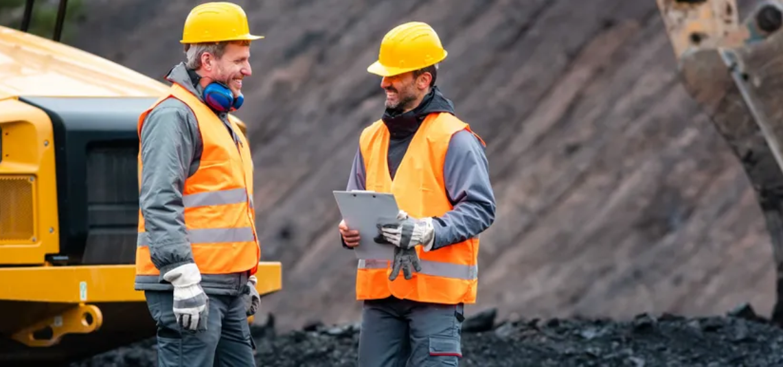 Mineradora, emprego, técnico