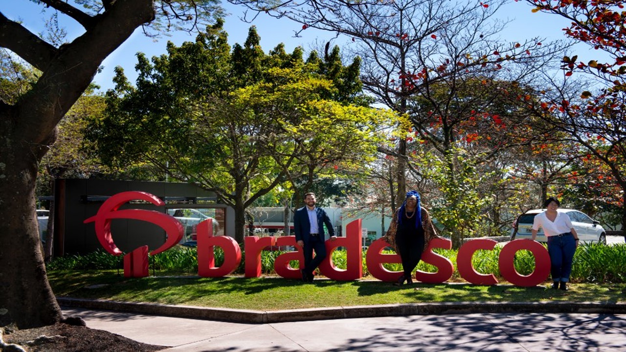 Bradesco - fundação - emprego - vagas - cursos gratuitos - jovem aprendiz - qualificação - sem experiência