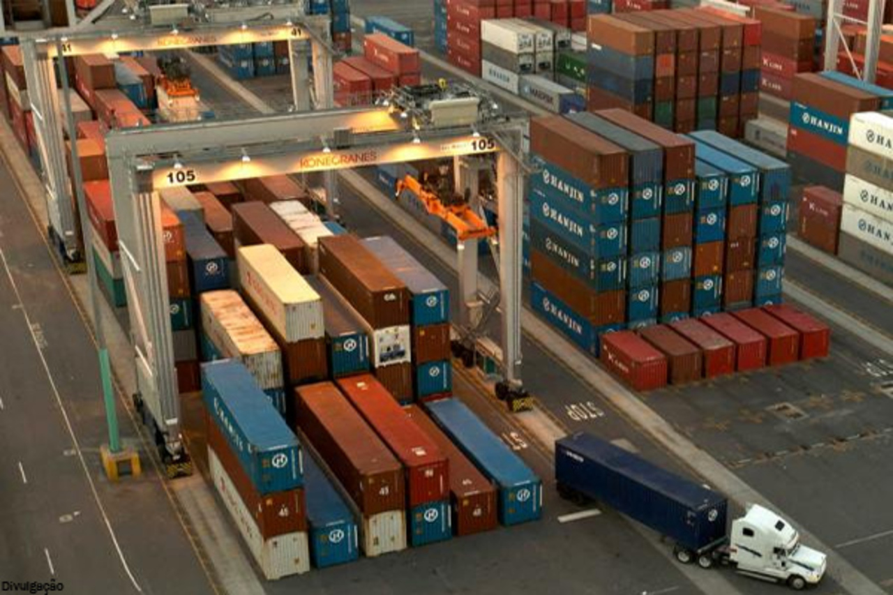 Log-In - Argentina - transporte químico