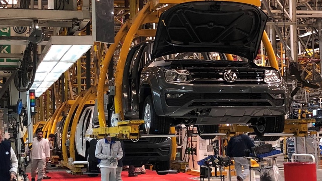 Volkswagen - Ford - Toyota - produção - emprego - fábrica - SP - Gol - Voyage - Golf