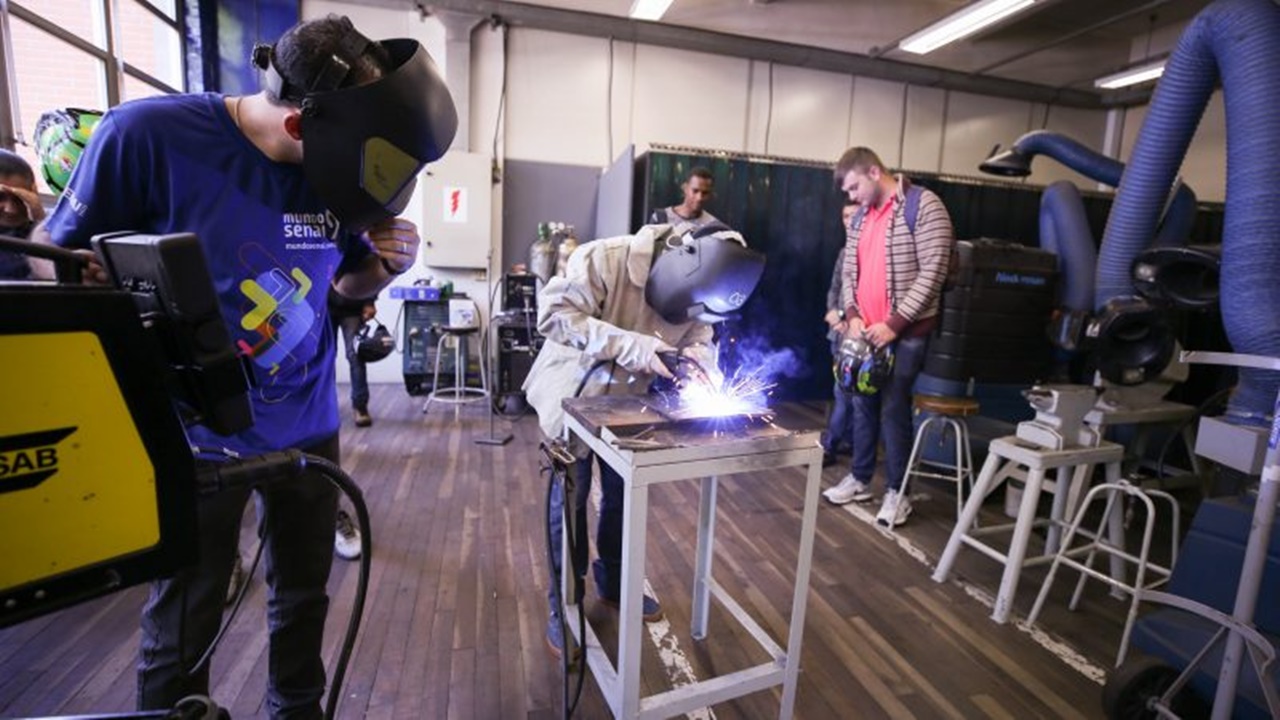 senai - cursos gratuitos -cursos ead - cursos a distância - cursos técnicos - cursos profissionalizante - vagas