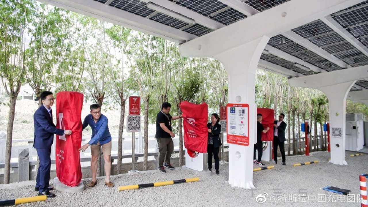 Tesla - carros elétricos - energia solar