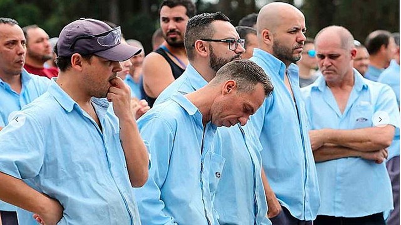 FORD - volkswagen - kombi - ka - ecosport - preço - motor - produção - veículos - carros sp - ce - emprego - desemprego