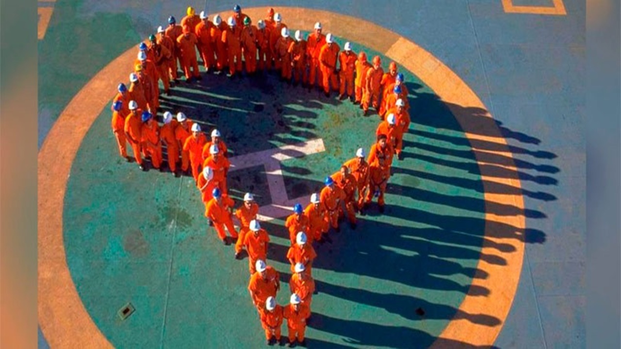 petrobras - petroleiros - salário - renda - petróleo - eni - repsol - total - Cnooc - BP - Equinor - Petrochina