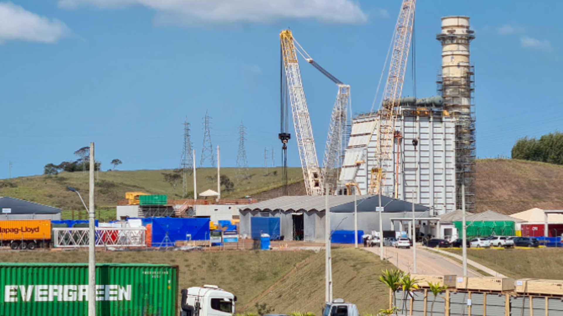 Obras termelétrica Marlim Azul 1