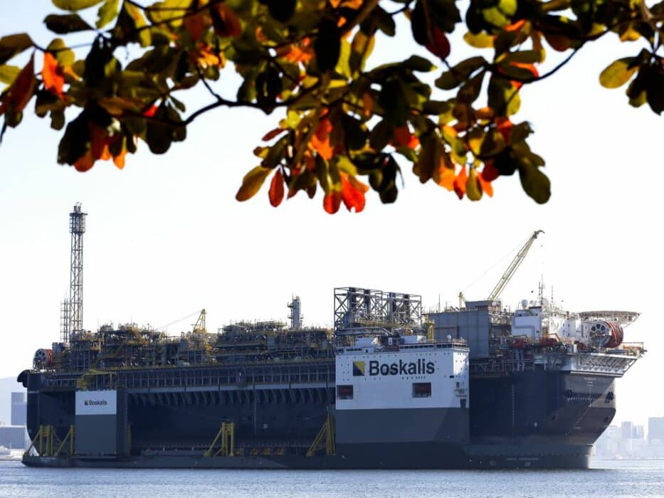 Petrobras Will Invest in Oil Extraction with Low Carbon Emissions. The Environment Will Benefit Greatly