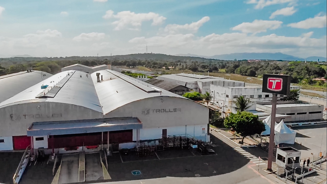 Fábrica - Troller - Ceará - funcionários - demissão