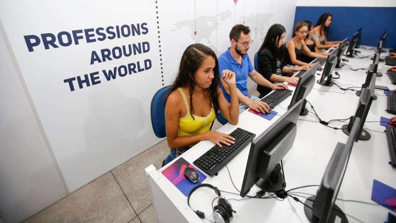 Enjoi - cursos gratuitos - inglês - vagas