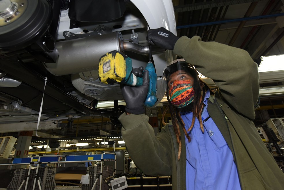 fuel - Volkswagen - cars - factory