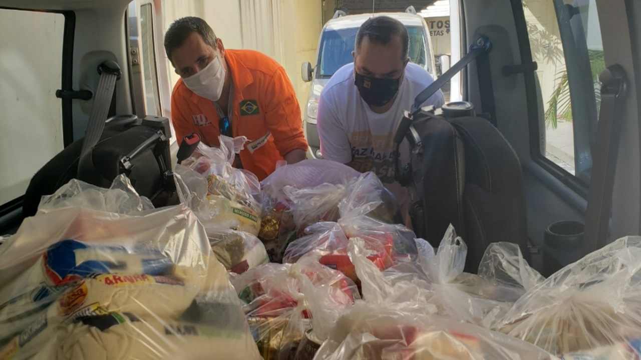 petrobras - macaé - rio de janeiro - doação de cestas básicas