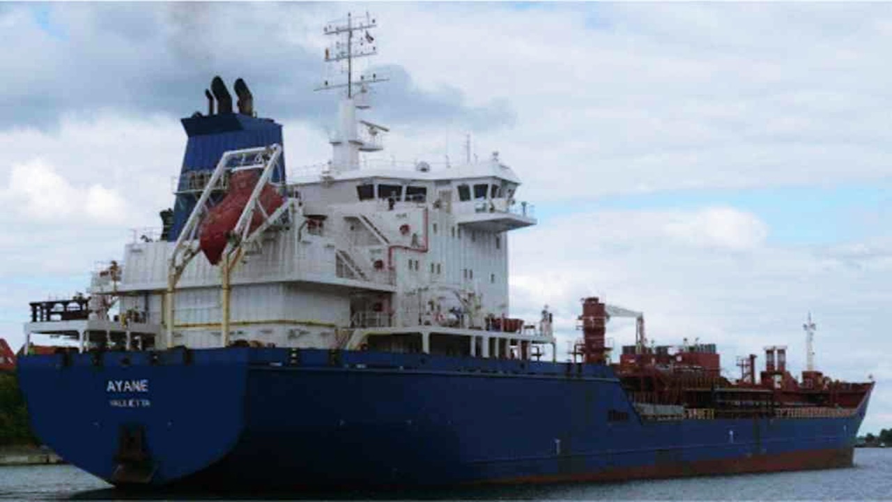 navio - petroleiro - capitão - marinheiro - assassinato - morte