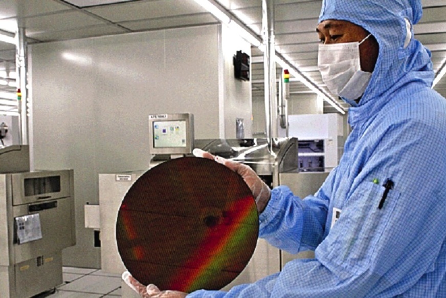 wafer of chips before cutting