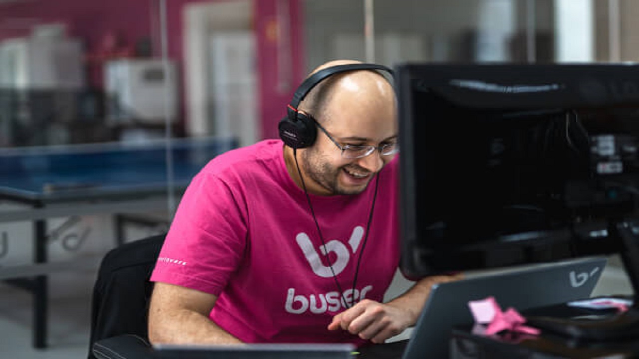 Buser - vagas de estágio - salários - Enem - estágio - bolsas de estudo